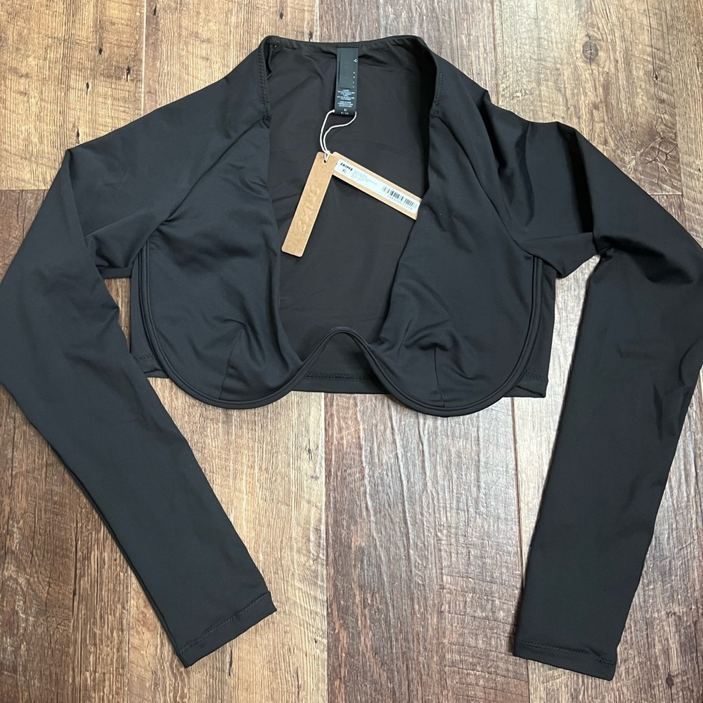 Skims long sleeve underwire swim top